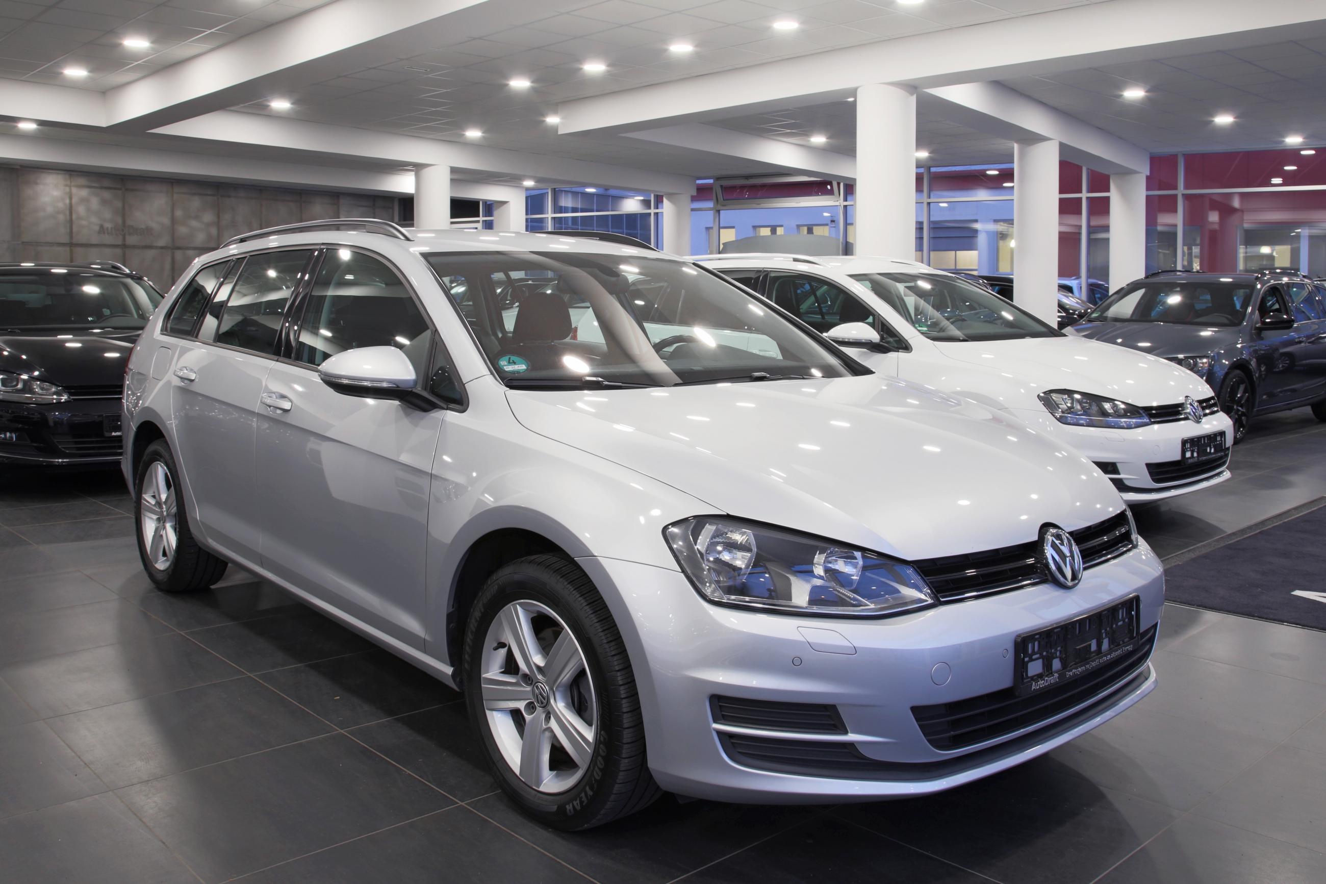 Volkswagen Golf Variant Comfortline Tdi Dsg Kw Autodraft