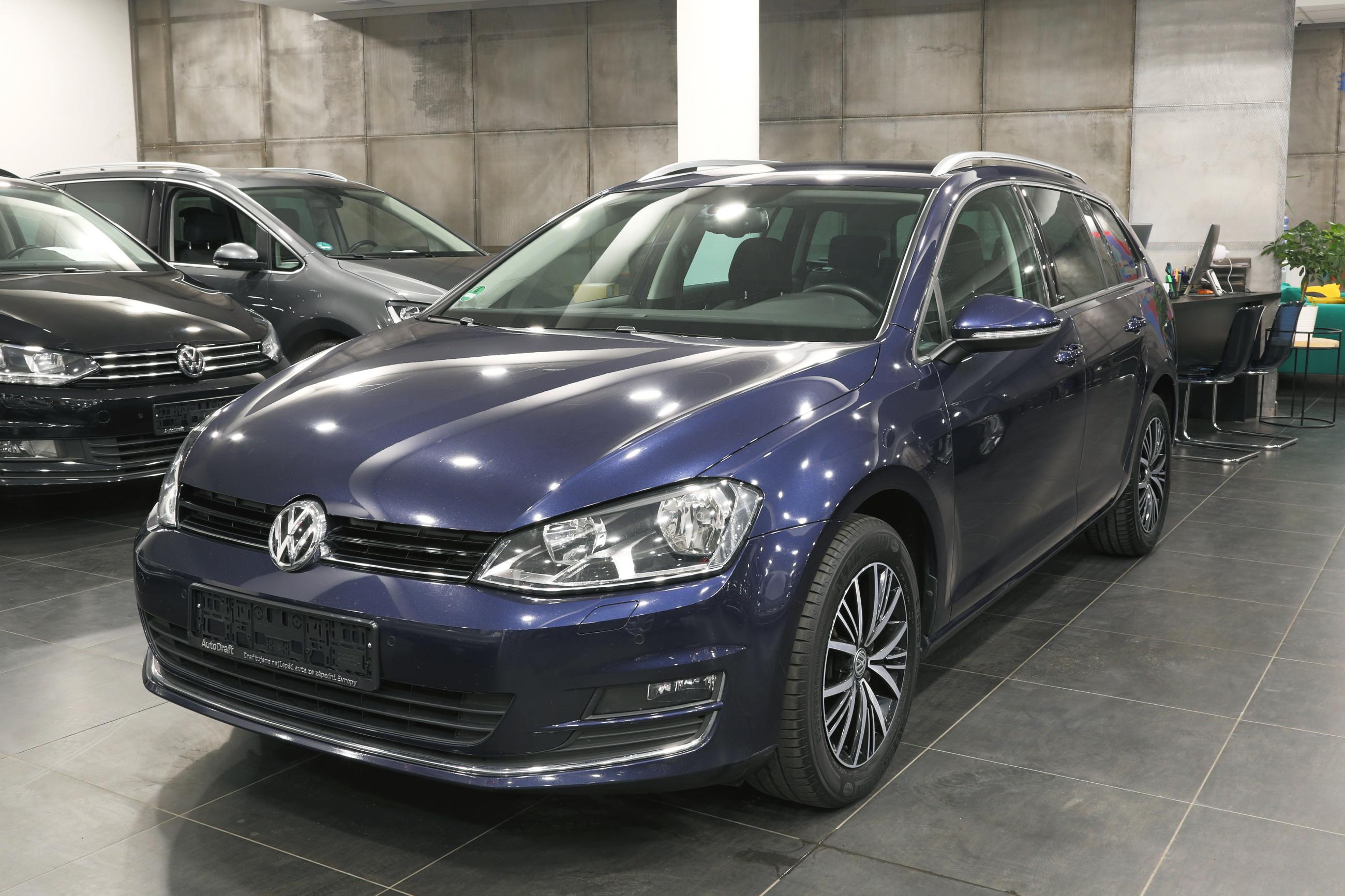 Volkswagen Golf Variant Comfortline Tdi Kw Dsg Autodraft