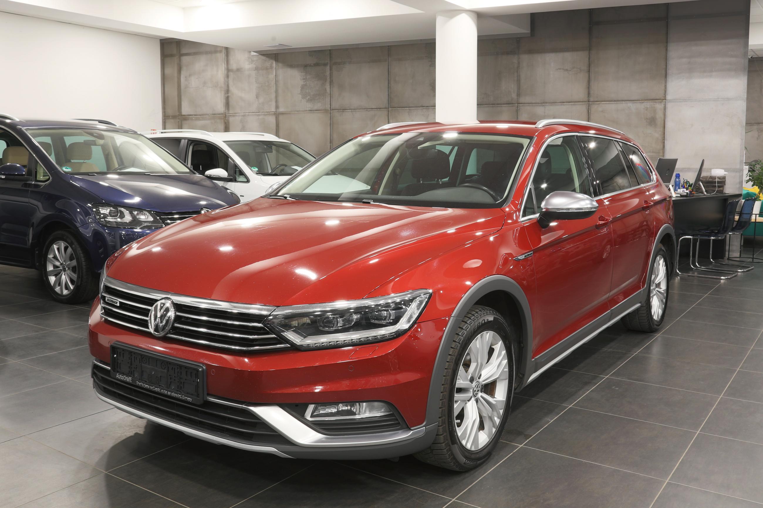 Volkswagen Passat Alltrack 4Motion 2 0 TDI 140kW DSG Autodraft