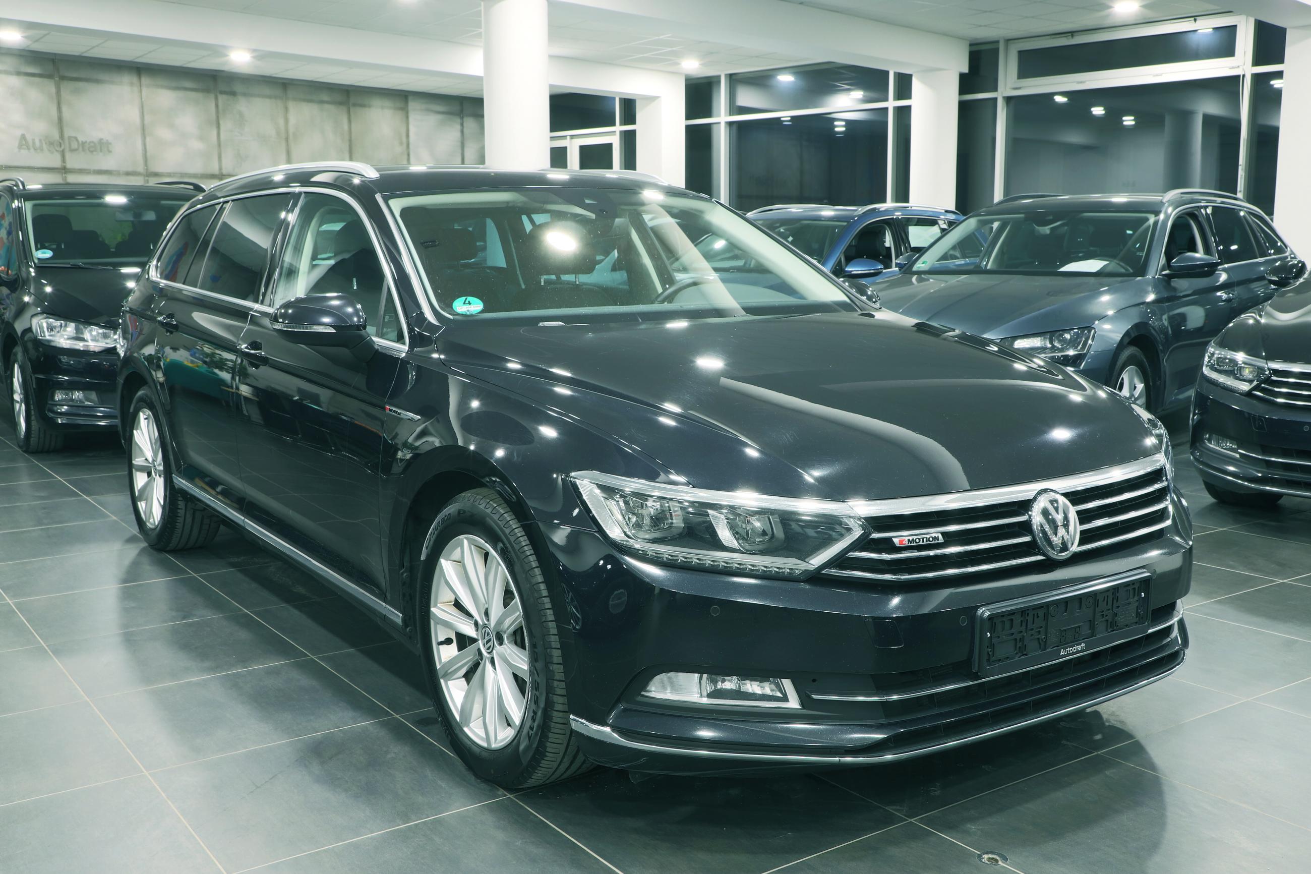 Volkswagen Passat B8 Variant Highline 4x4 2.0 TDI 176kW DSG R-Line ...