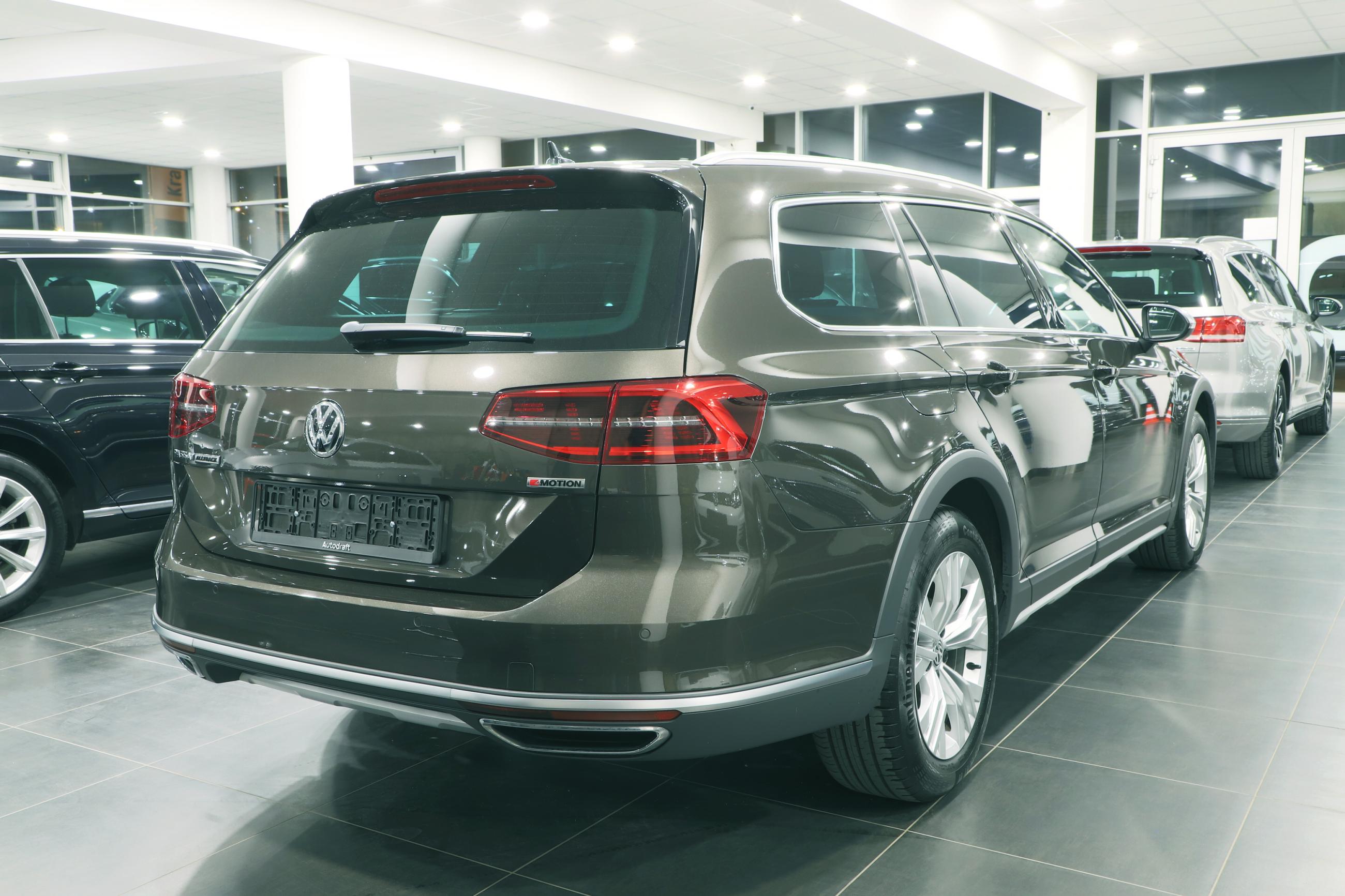 Volkswagen b8 alltrack