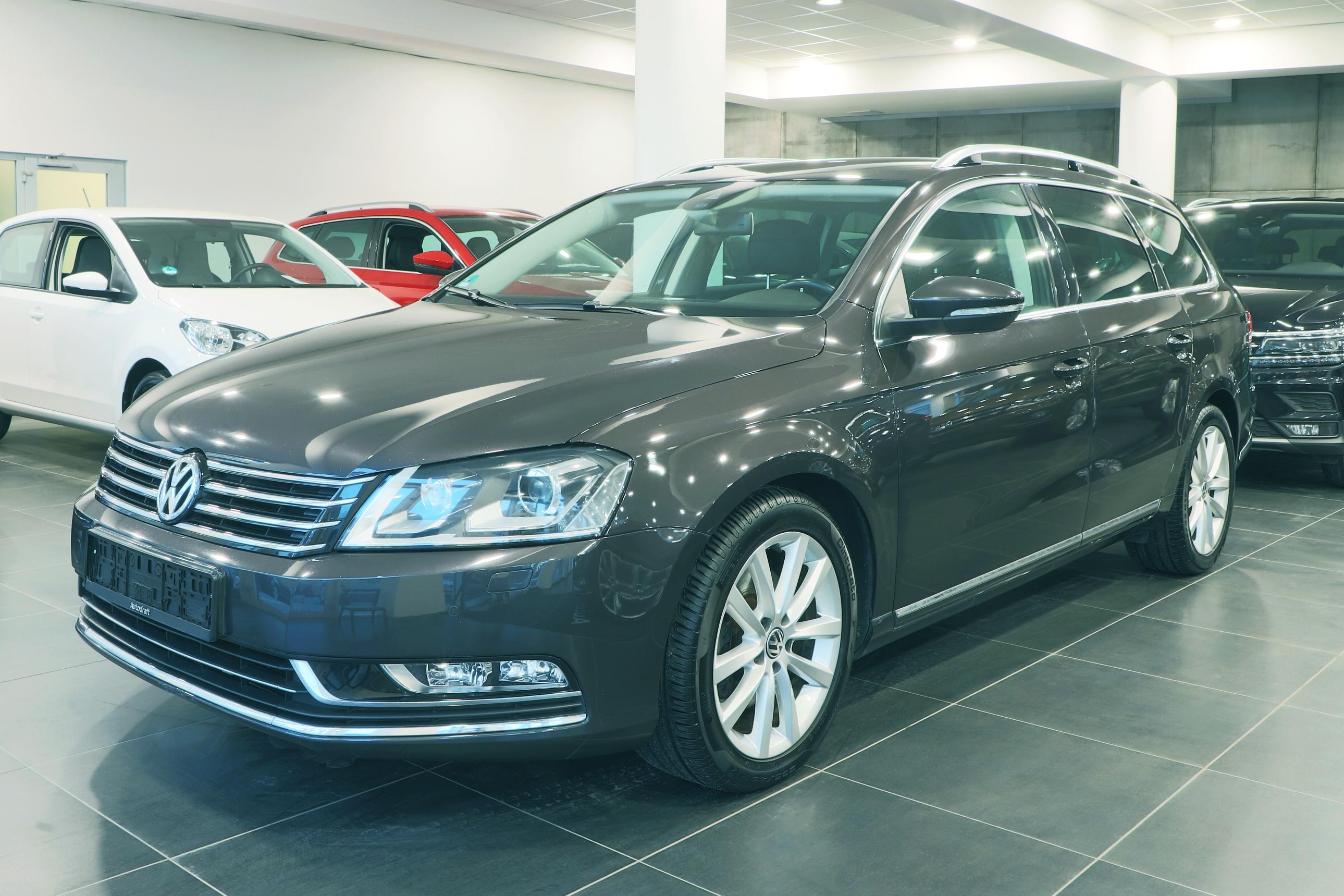 Volkswagen Passat B7 Variant Highline 2.0 TDI 125kW DSG / Webasto ...