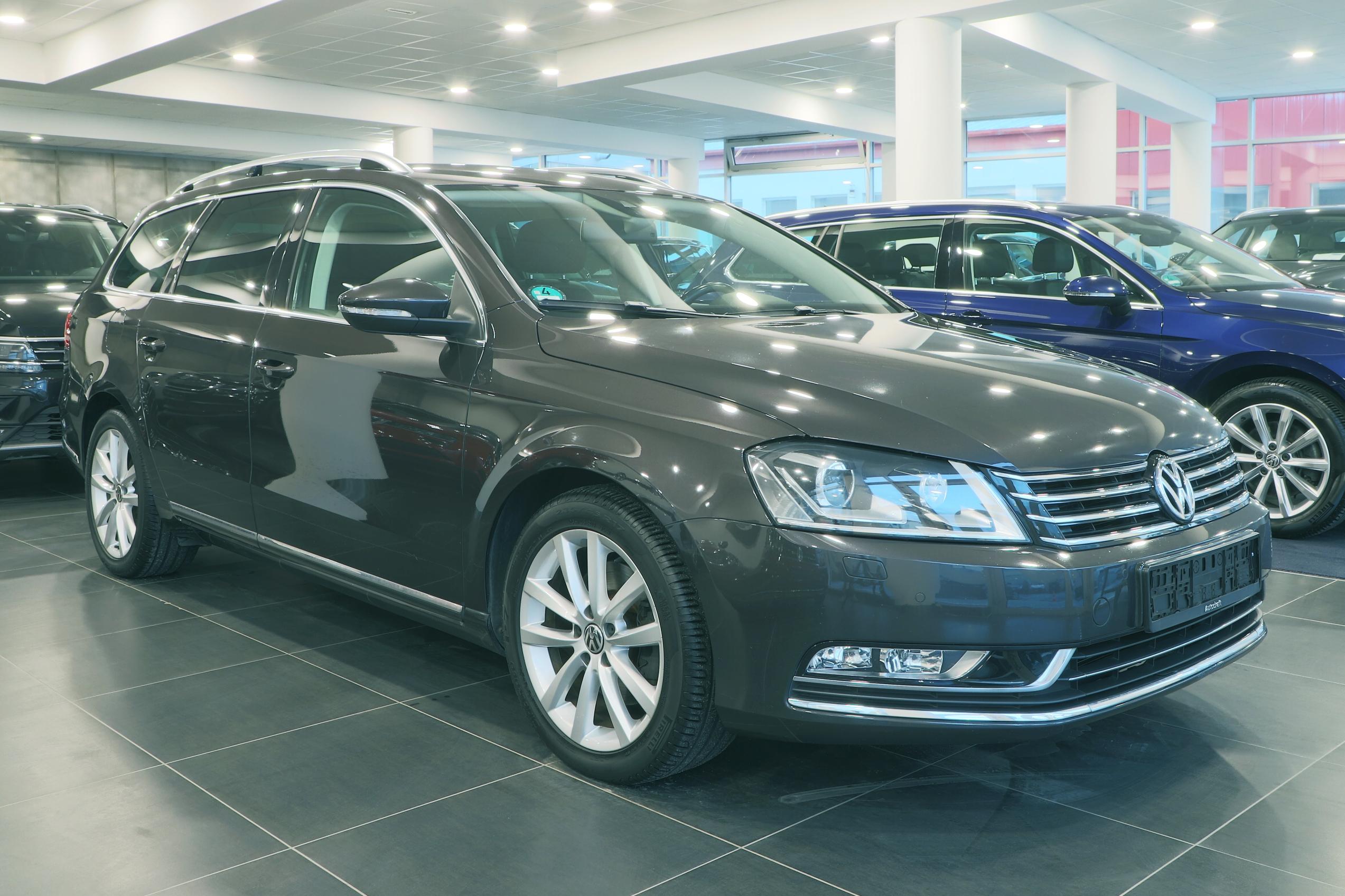 Volkswagen Passat B7 Variant Highline 2.0 TDI 125kW DSG / Webasto ...