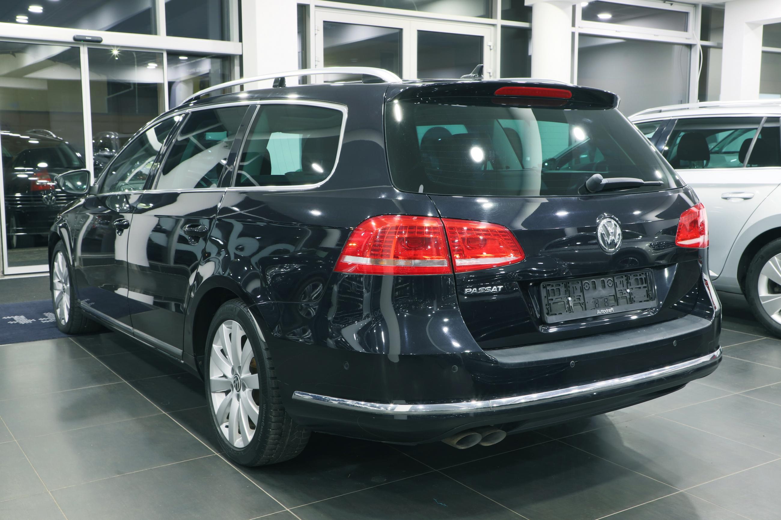 Volkswagen Passat B7 Variant Highline 2.0 TDI 130kW DSG / Webasto ...