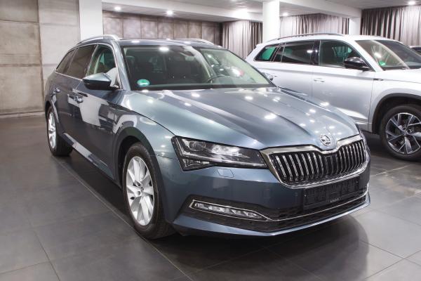 Škoda Superb 3 Combi Style 1.5 TSI 110kW DSG / Facelift 2020 / ALU 17''+ ALU 16''