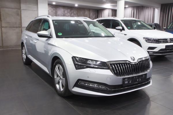 Škoda Superb 3 Combi Style 2.0 TDI 110kW DSG / facelift 2020 / Matrix Led / ALU 17''