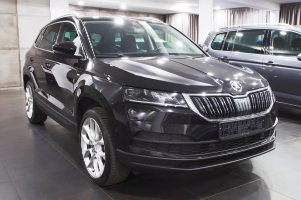 Škoda Karoq 2.0 TDI 140kW 4x4 DSG / Virtual cockpit / ALU 19''