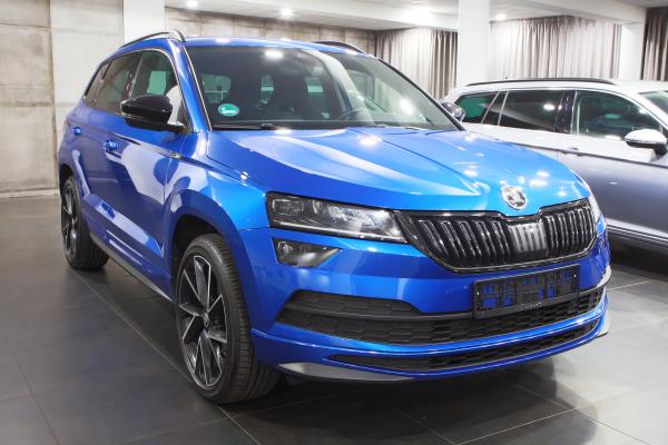 Škoda Karoq 2.0 TDI 140kW 4x4 DSG Sportline / Virtual cockpit / ALU 19''+ ALU 16''