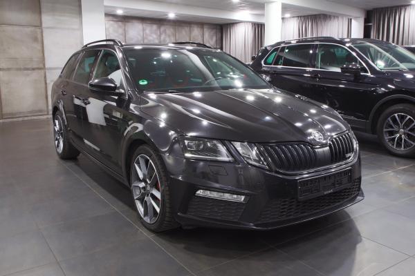 Škoda Octavia 3 Combi RS 2.0 TDI 135kW 4x4 DSG / ALU 18'' / Facelift