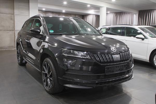 Škoda Karoq 2.0 TDI 110kW 4x4 DSG Sportline / ALU 19''+ ALU 16''