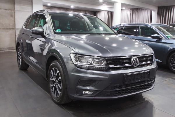 Volkswagen Tiguan Comfortline 2.0 TDI 110kW DSG / Virtual cockpit / ALU 17'' + zimní sada