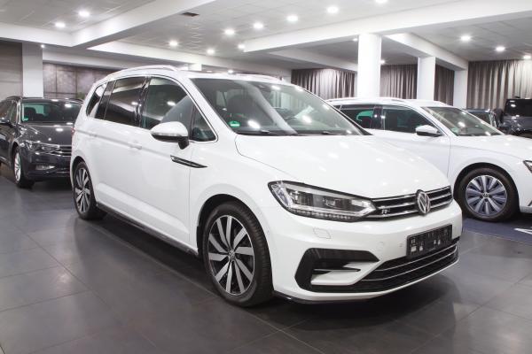 Volkswagen Touran Highline 1.5 TSI 110kW DSG R-Line / 2x sada ALU 18''