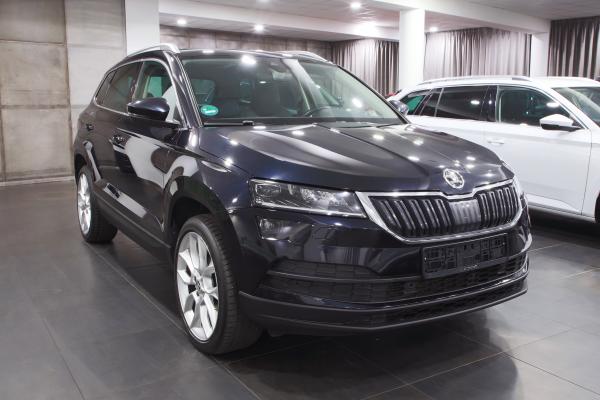 Škoda Karoq Style 4x4 2.0 TDI 110kW DSG / Webasto / ALU 19''+ zimní sada