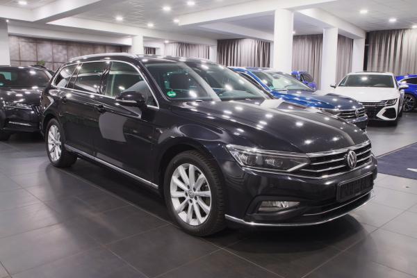 Volkswagen Passat B8 Variant Elegance 2.0 TDI 110kW DSG / Facelift 2020 / Matrix Led / ALU 17''