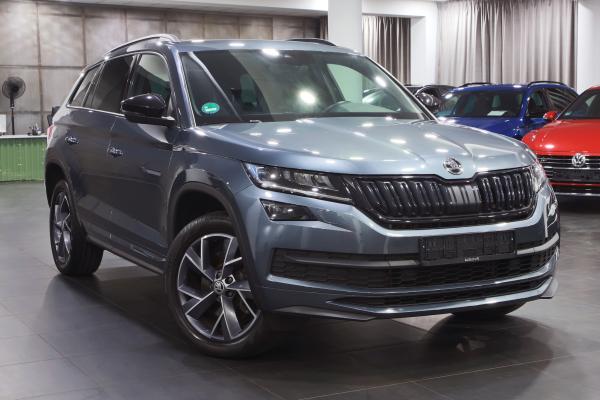 Škoda Kodiaq 2.0 TDI 147kW 4x4 DSG Sportline / ALU 19''+ zimní sada