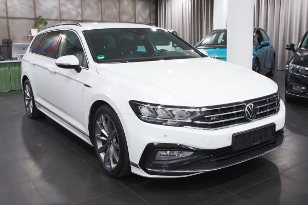 Volkswagen Passat B8 Variant Business 4Motion 2.0 TDI 147kW 4x4 DSG R-Line / Facelift 2020 / Virtual Cockpit / ALU 18''