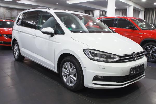 Volkswagen Touran Comfortline 2.0 TDI 110kW DSG / Webasto / 2x sada ALU 16''