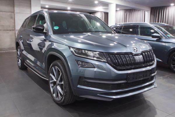 Škoda Kodiaq 2.0 TDI 140kW 4x4 DSG Sportline / Virtual Cockpit / ALU 20''