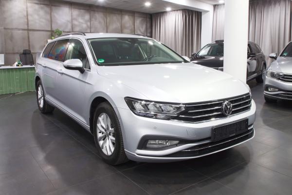 Volkswagen Passat B8 Variant Business 2.0 TDI 110kW DSG / Facelift 2020 / Webasto / ALU 16''