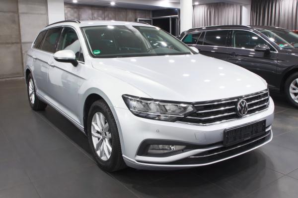 Volkswagen Passat B8 Variant Business 2.0 TDI 110kW DSG / Facelift 2020 / Webasto / ALU 16''