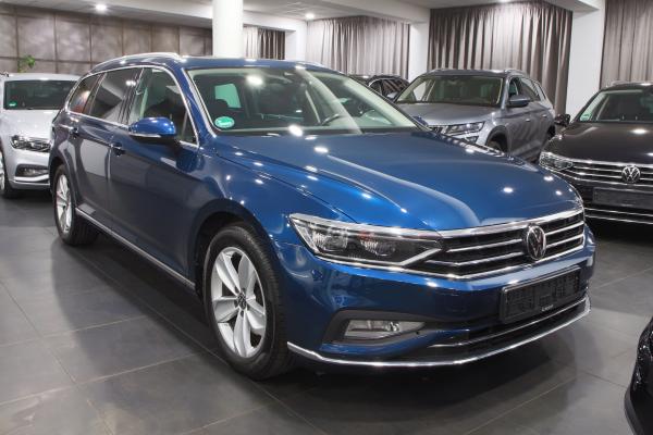 Volkswagen Passat B8 Variant Elegance 2.0 TDI 147kW DSG / Facelift 2020 / Matrix Led / ALU 17''+ ALU 16''