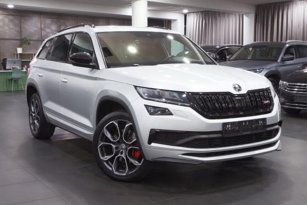 Škoda Kodiaq RS 2.0 Bi-TDI 176kW 4x4 DSG / Virtual Cockpit / ALU 20''+ ALU 18''