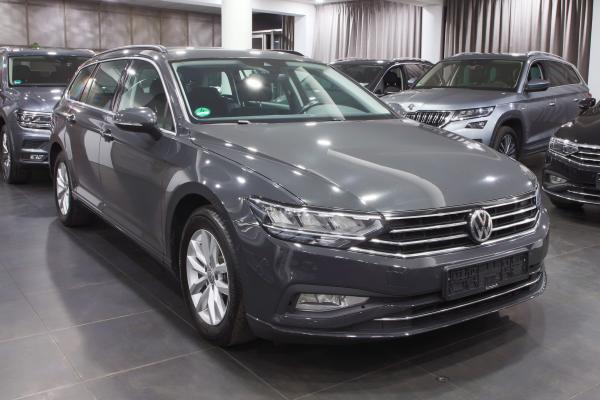 Volkswagen Passat B8 Variant Business 2.0 TDI 110kW DSG / Facelift 2020 / 2x sada ALU 16''