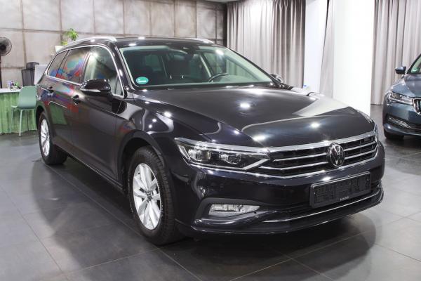 Volkswagen Passat B8 Variant Business 2.0 TDI 110kW DSG / Facelift 2020 / Matrix Led / 2x sada ALU 16''