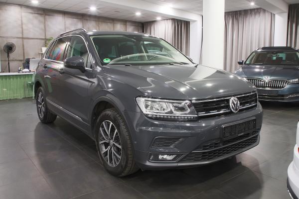 Volkswagen Tiguan Comfortline 4Motion 2.0 TDI 110kW 4x4 DSG / Virtual Cockpit / ALU 17''