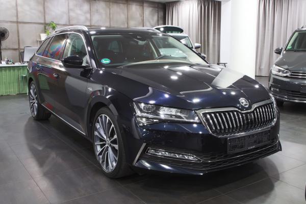 Škoda Superb 3 Combi 2.0 TSI 140kW DSG Laurin & Klement / Facelift 2020 / Webasto / Matrix Led / Virtual cockpit / ALU 19''