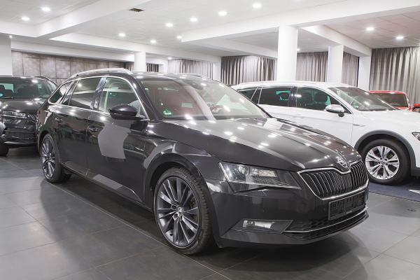 Škoda Superb 3 Combi Style 2.0 TDI 110kW DSG / ALU 19''