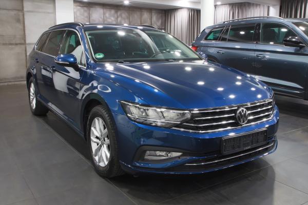 Volkswagen Passat B8 Variant Business 2.0 TDI 110kW DSG / ALU 16''+ zimní sada