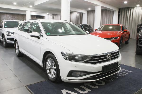 Volkswagen Passat B8 Variant Business 2.0 TDI 110kW DSG / Facelift 2020 / Matrix Led / 2x sada ALU 16''