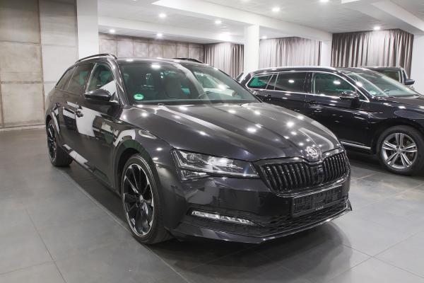 Skoda Superb 3 Combi 2.0 TSI 140kW DSG Sportline / Facelift 2020 / Matrix Led / Virtual cockpit / ALU 19''