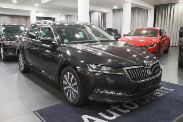 Škoda Superb 3 Combi Style 2.0 TDI 110kW DSG / Facelift 2020 / Matrix Led / Virtual cockpit