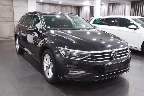 Volkswagen Passat B8 Variant Business 2.0 TDI 140kW DSG / Facelift 2020 / Matrix Led / Webasto / Virtual Cockpit / 2x sada ALU 17''