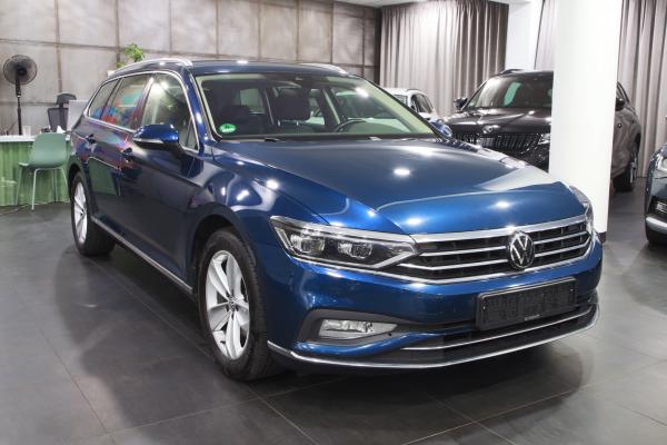 Volkswagen Passat B8 Variant Elegance 2.0 TDI 147kW DSG / Facelift 2020 / Matrix Led / ALU 17''+ ALU 16''