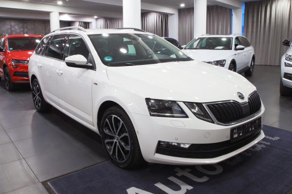 Škoda Octavia 3 Combi 2.0 TDI 110kW DSG / Webasto / Virtual cockpit / ALU 17''+ zimní sada