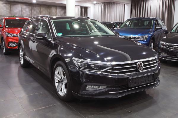 Volkswagen Passat B8 Variant Business 2.0 TDI 140kW DSG / Facelift 2020 / Matrix Led / Webasto / Virtual cockpit / ALU 17''+ ALU 16''