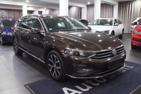 Volkswagen Passat B8 Variant Elegance 2.0 TDI 140kW DSG / Facelift 2020 / Matrix Led / Webasto / 2x sada ALU 17''