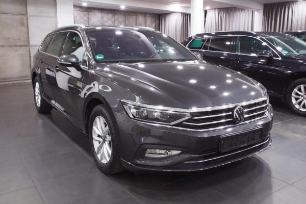 Volkswagen Passat B8 Variant Business 2.0 TDI 110kW DSG / Facelift 2020 / Matrix Led / Virtual cockpit / ALU 16''+ zimní sada