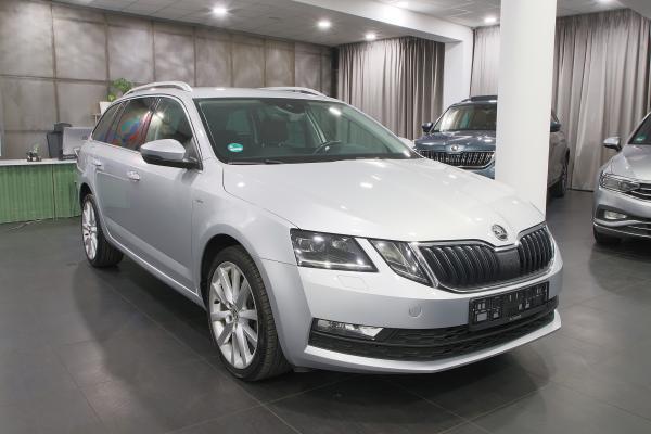 Škoda Octavia 3 Combi 2.0 TDI 110kW DSG / Virtual Cockpit / ALU 18'