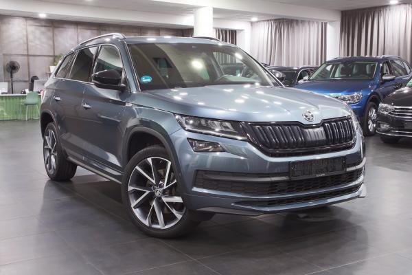 Škoda Kodiaq 2.0 TDI 147kW 4x4 DSG Sportline / Webasto / Virtual Cockpit / ALU 20''