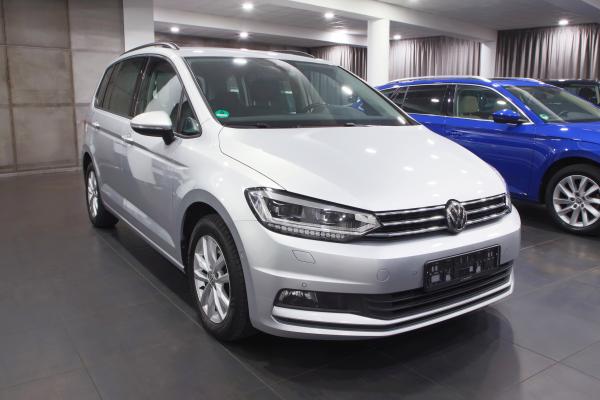 Volkswagen Touran Comfortline 2.0 TDI 110kW DSG / ALU 16''+ zimní sada