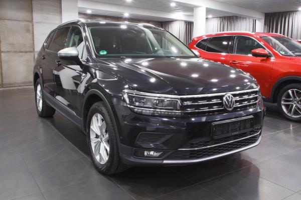 Volkswagen Tiguan Allspace Highline 4Motion 2.0 TDI 140kW 4x4 DSG / Webasto / Virtual Cockpit / ALU 18''+ ALU 17''