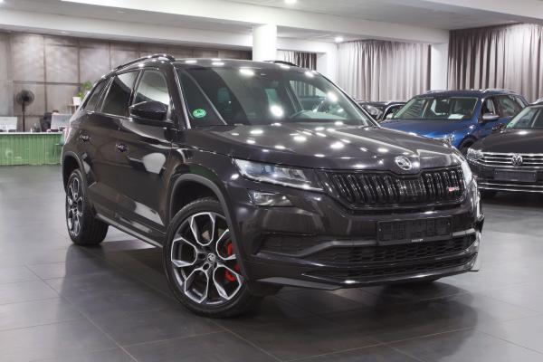 Škoda Kodiaq RS 2.0 Bi-TDI 176kW 4x4 DSG / Webasto / Virtual Cockpit / ALU 20''