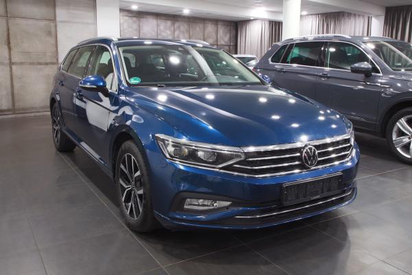 Volkswagen Passat B8 Variant Business 2.0 TDI 110kW DSG / Facelift 2020 / Matrix Led / Virtual cockpit / ALU 17''+ zimní sada