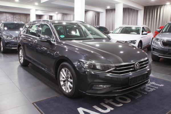 Volkswagen Passat B8 Variant Business 2.0 TDI 110kW DSG / Facelift 2020 / Matrix Led / Webasto / ALU 16''