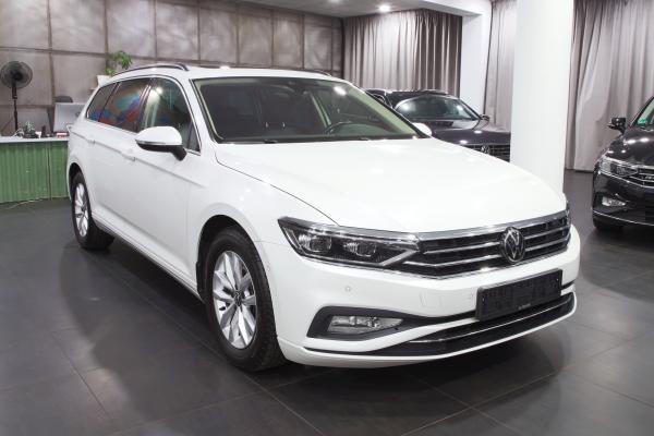 Volkswagen Passat B8 Variant Business 2.0 TDI 110kW DSG / Facelift 2020 / Matrix Led / Webasto / Virtual Cockpit / 2x sada ALU 16''