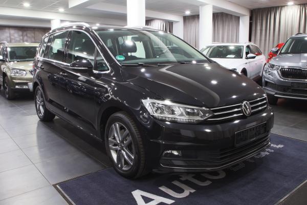 Volkswagen Touran Highline 2.0 TDI 110kW DSG / ALU 17''+ zimní sada